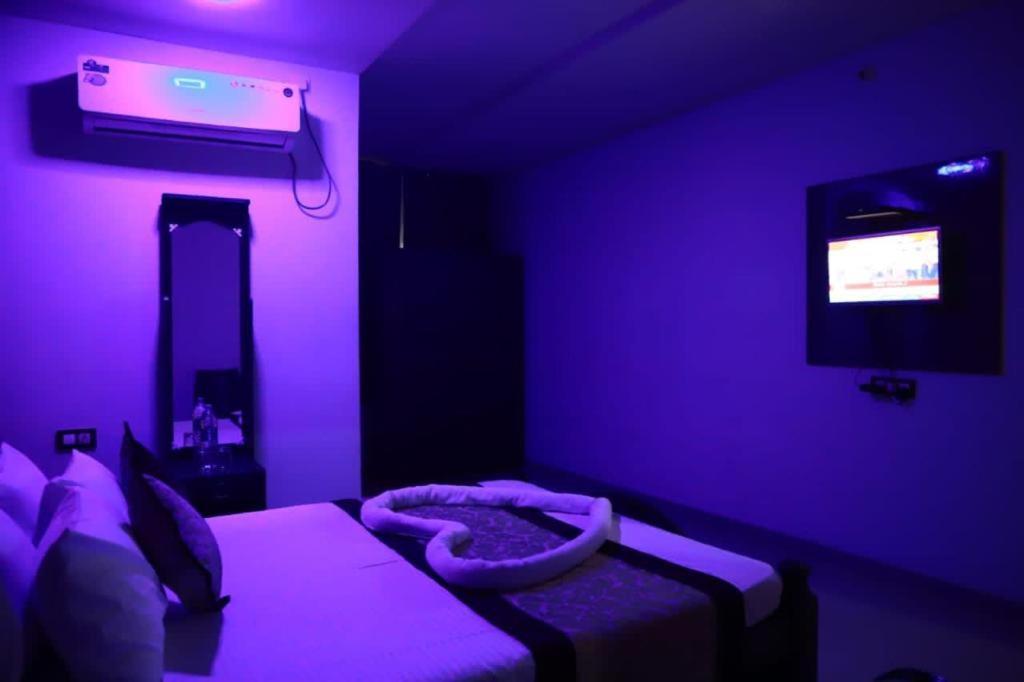 Megha Residency Hotel Haveri Buitenkant foto