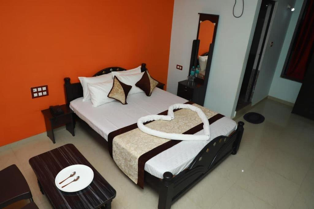 Megha Residency Hotel Haveri Buitenkant foto